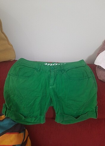 Mavi Jeans mavi yesil şort