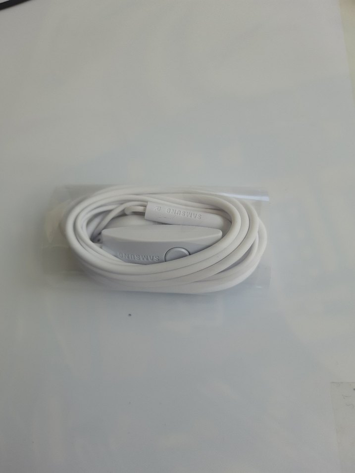 SIFIR SAMSUNG  3.5 mm MİKROFONLU KABLOLU KULAKLIK. - Görsel 3