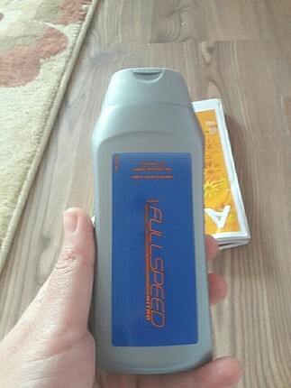 Duş jeli şampuan