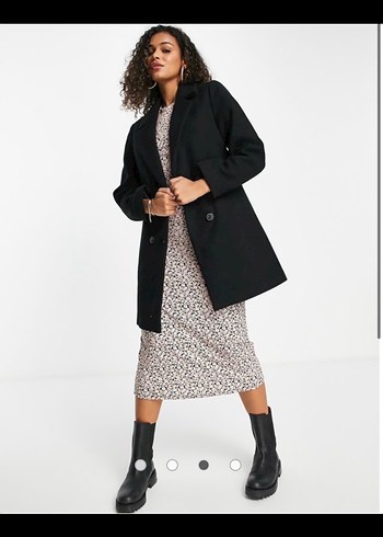 Stradivarius Siyah Düğmeli Klasik Kaban - Görsel 4