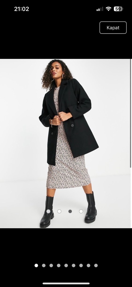 Stradivarius Siyah Düğmeli Klasik Kaban - Görsel 4