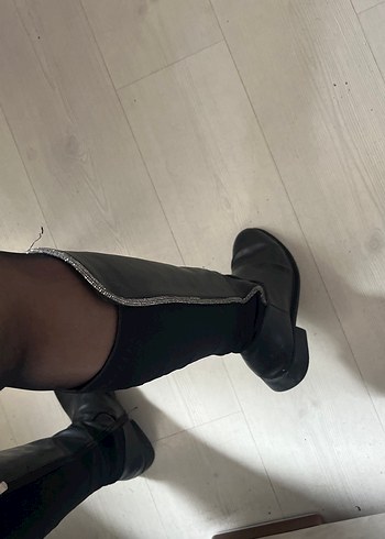 Siyah Deri Dizüstü Topuklu Bot - Görsel 3