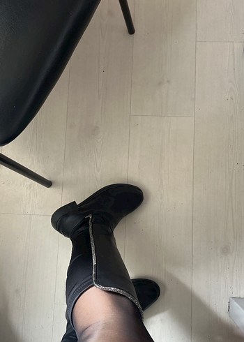 Siyah Deri Dizüstü Topuklu Bot - Görsel 4