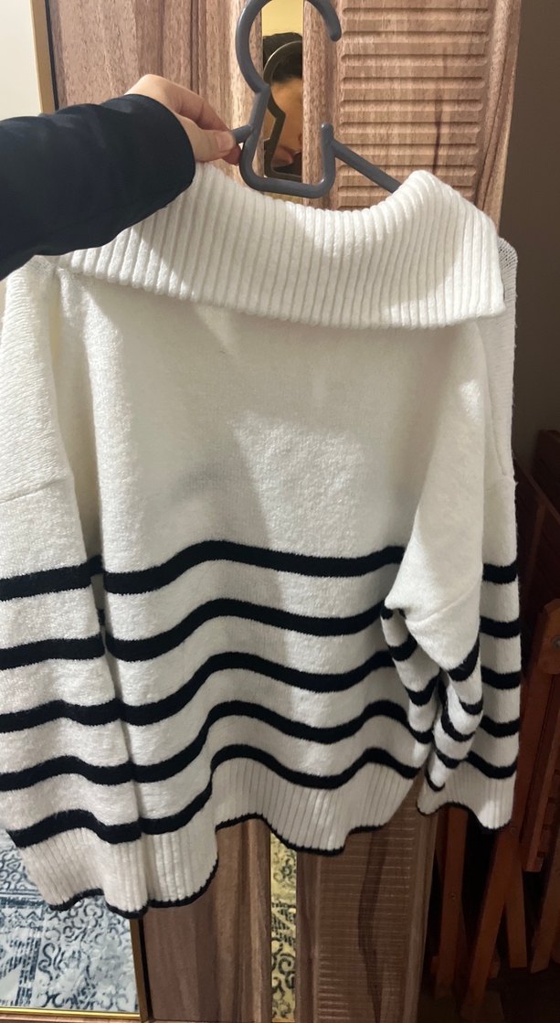 Zebra Desenli Yarım Fermuarlı Beyaz Triko Kazak - Görsel 2