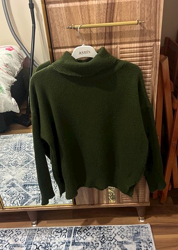Kadın Yeşil Boğazlı Örgü Yün Kazak - Görsel 2
