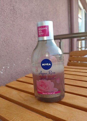 Nivea makyaj temizleme suyu