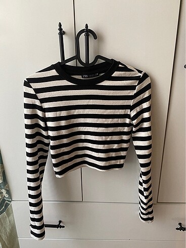 Zara crop