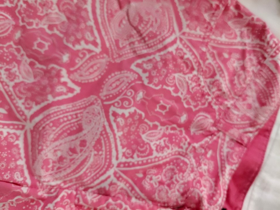 pembe bermuda - Görsel 4