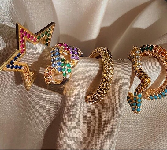 Zirkon Taşlı Earcuff