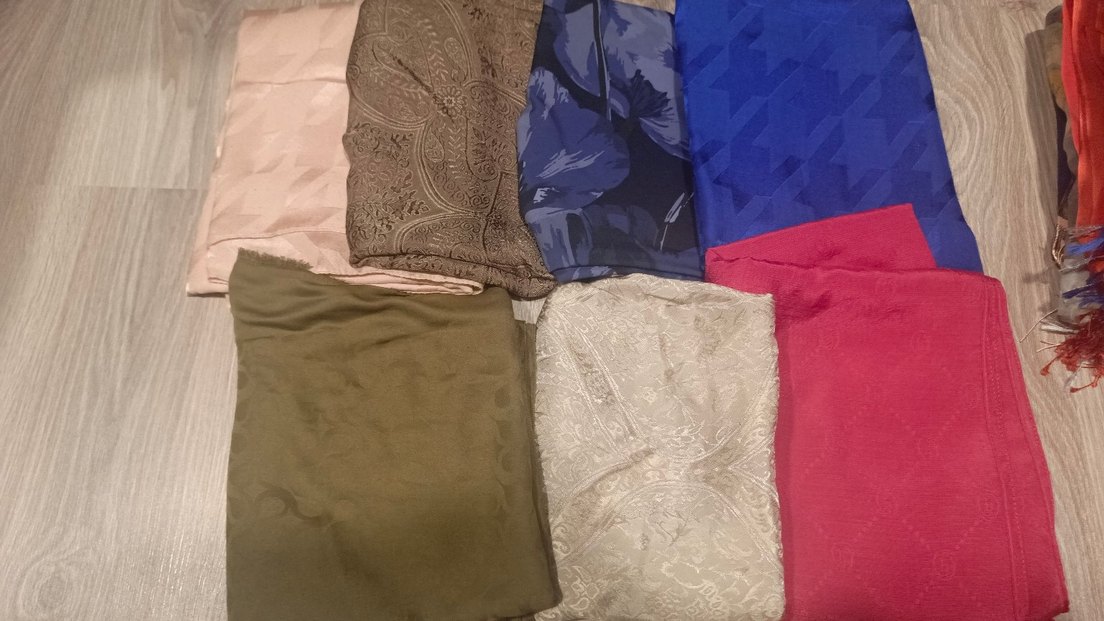 yedi adet sayılı takılmış şal - Görsel 2