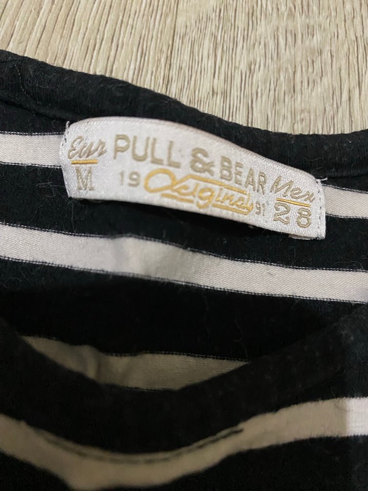 Siyah Beyaz Çizgili Kolsuz Crop Top - Görsel 2