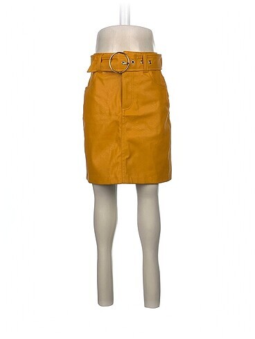 Bershka Mini Etek %70 İndirimli.