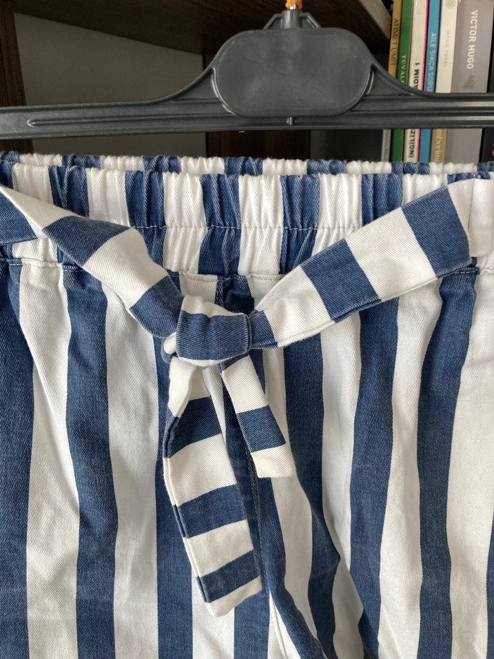 Çizgili Şort - Görsel 2