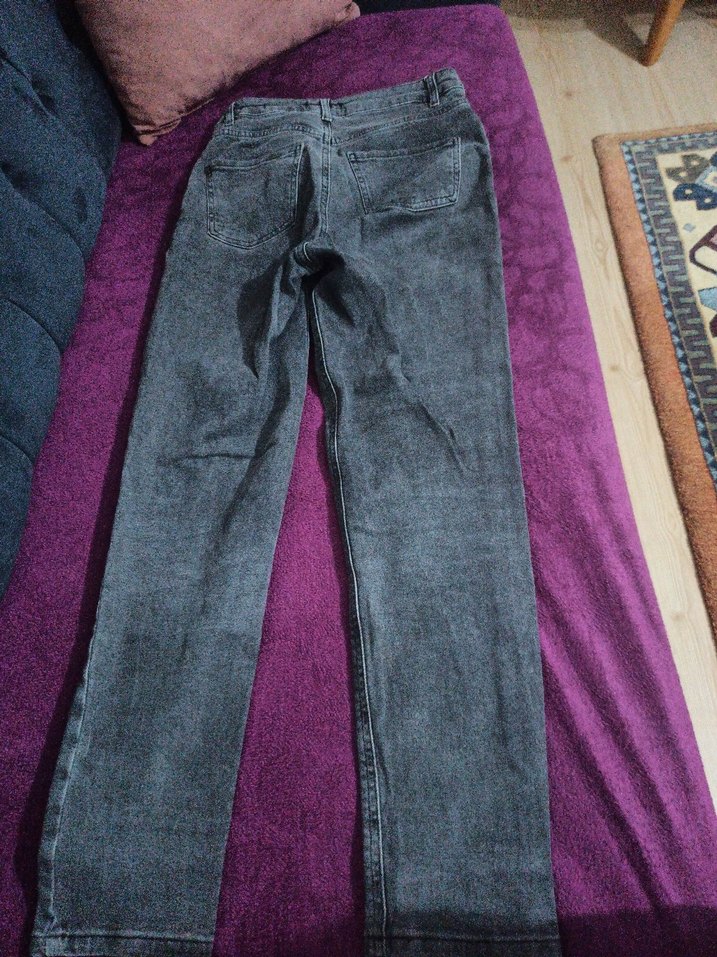 Gri düğmeli  kadın kot pantolon - Görsel 3