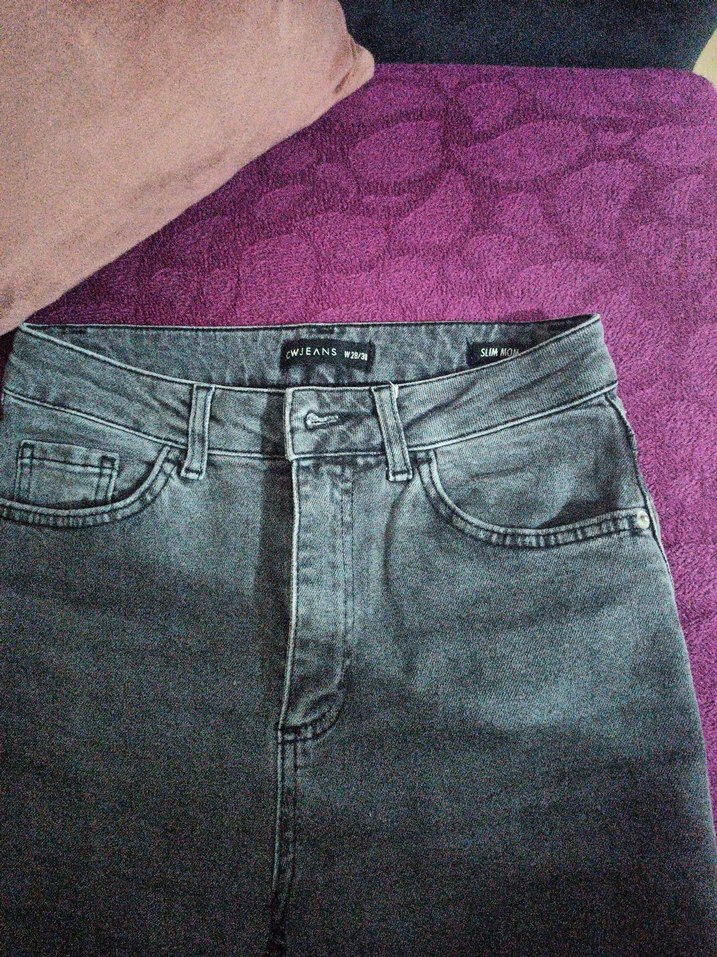 Gri düğmeli  kadın kot pantolon - Görsel 2