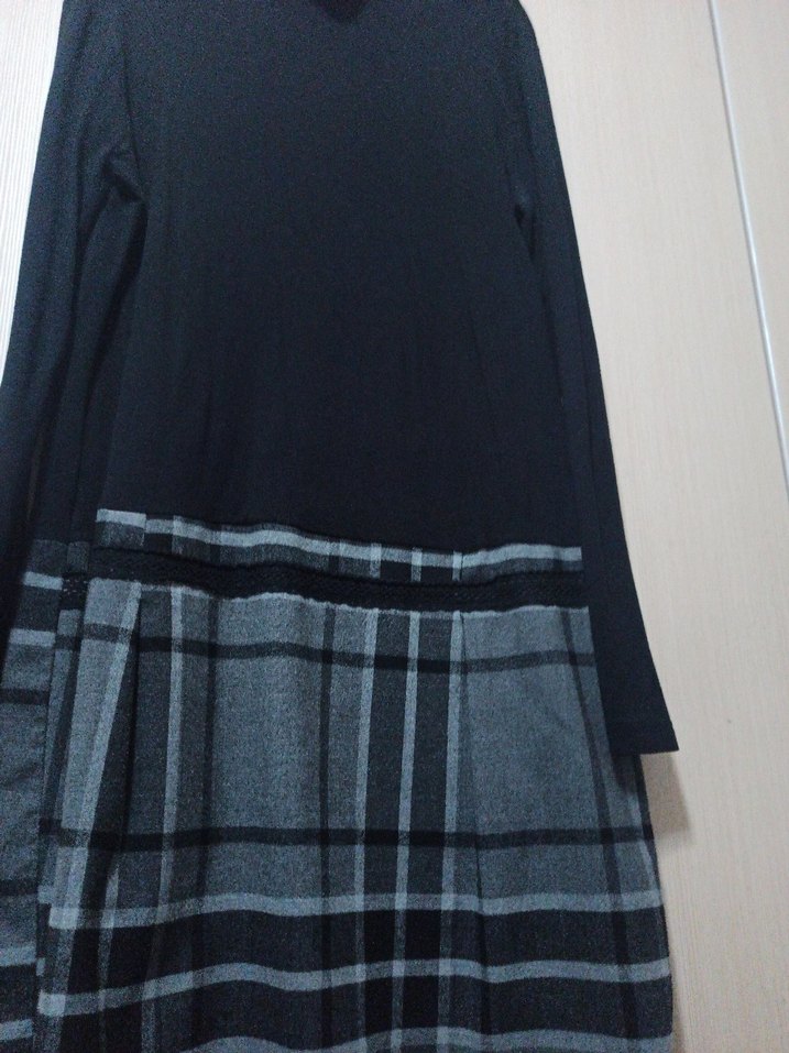 Yüksek Yakalı Siyah Gri Midi Triko Elbise - Görsel 2