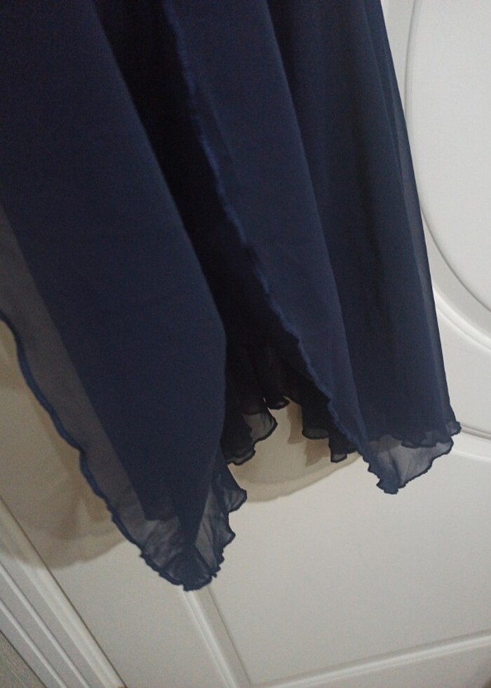 Çok güzel ve şık elbise - Görsel 2