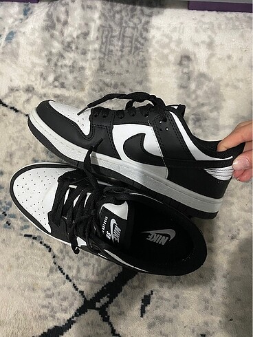 Muadil nike