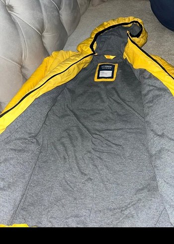 Erkek Çocuk Parlak Sarı Fermuarlı Mont - Görsel 3