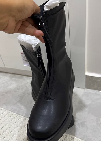 38 Beden Siyah Deri Fermuarlı Wedge Topuklu Goth Bot
