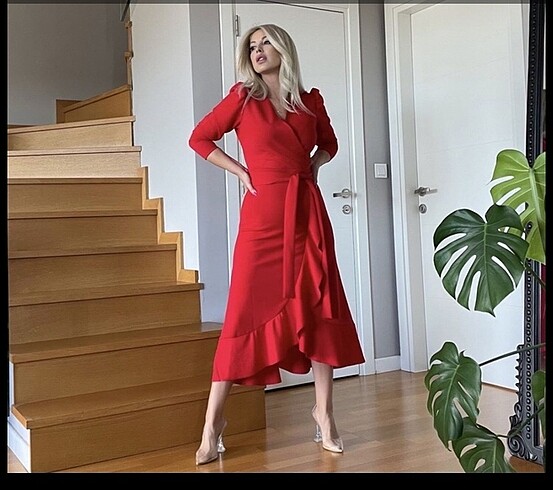 # kırmızı #Elbise (marka emir Ela) 46 48 beden