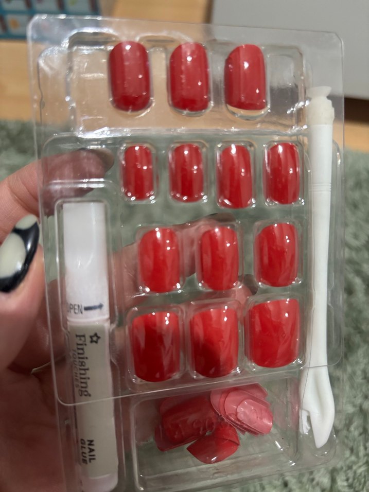 nascita Kırmızı tırnak Seti - Görsel 2