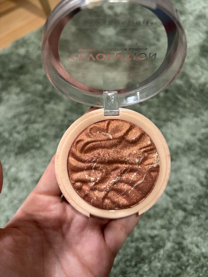 Revolution highlighter aydınlatıcı - Görsel 2