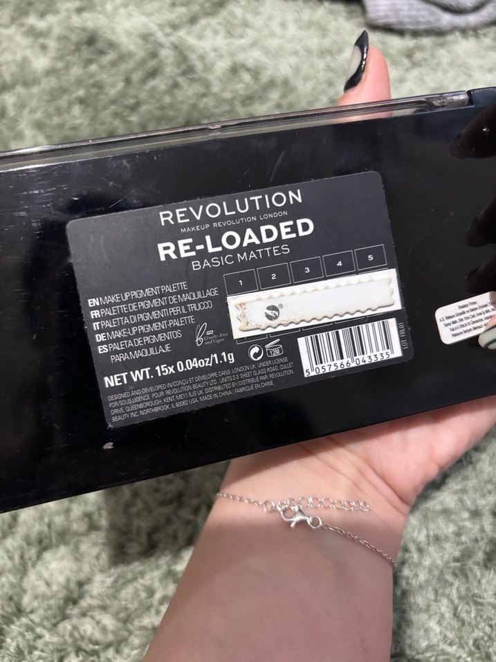 revolution  Göz Farı Paleti - Görsel 3