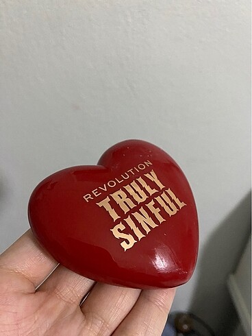 truly sinful revolution siyah allık