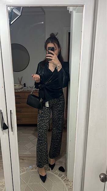 Diğer leopar jean