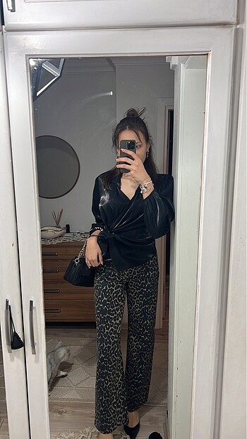 leopar jean