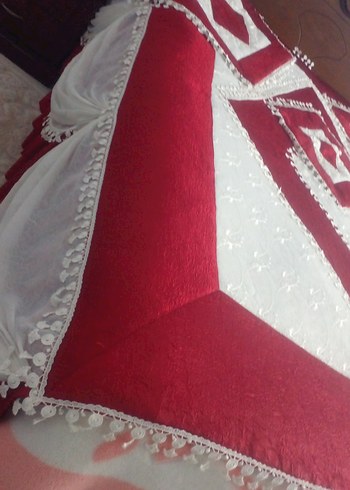 Bordo İşlemeli yatak Örtüsü Seti - Görsel 3