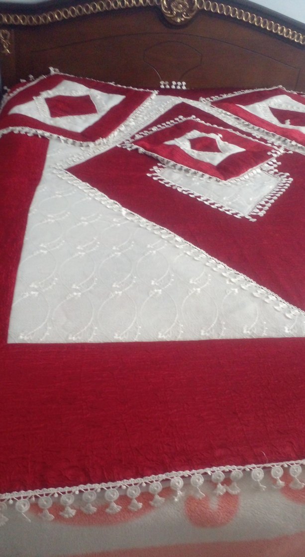 Bordo İşlemeli yatak Örtüsü Seti - Görsel 2
