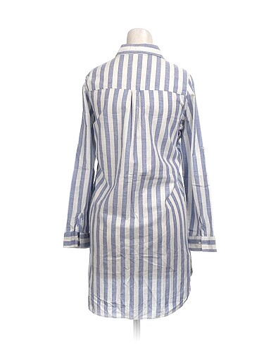 38 Beden PreLoved Kısa Elbise %70 İndirimli.
