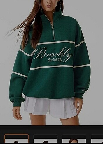 Bershka Sweatshirt 