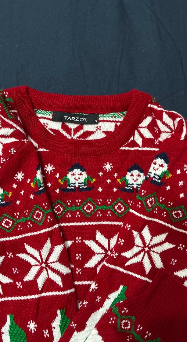 Kırmızı Desenli Örgü Kadın Kazak - Görsel 2