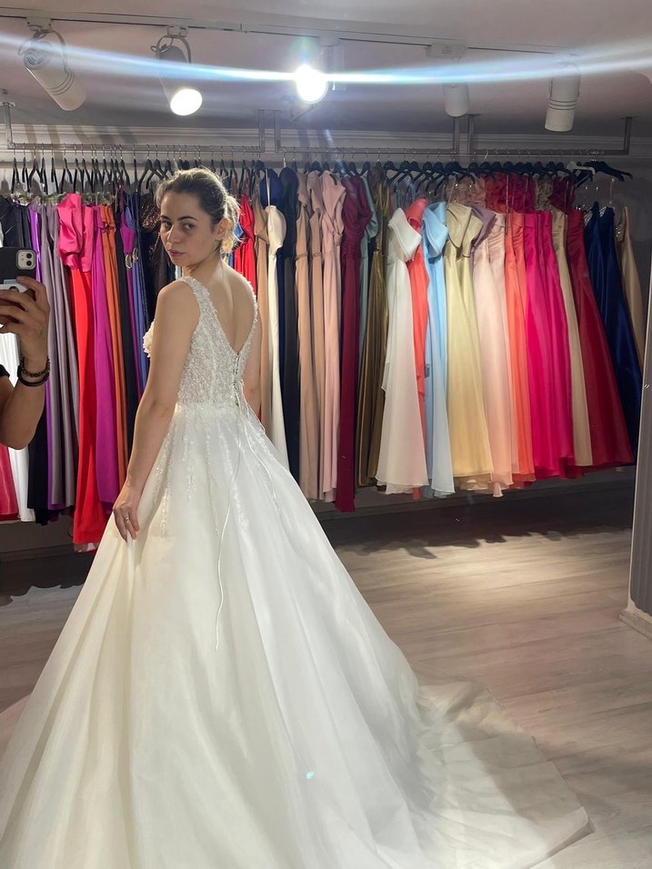 Modern Klasik Beyaz A Kesim Gelinlik - Görsel 2