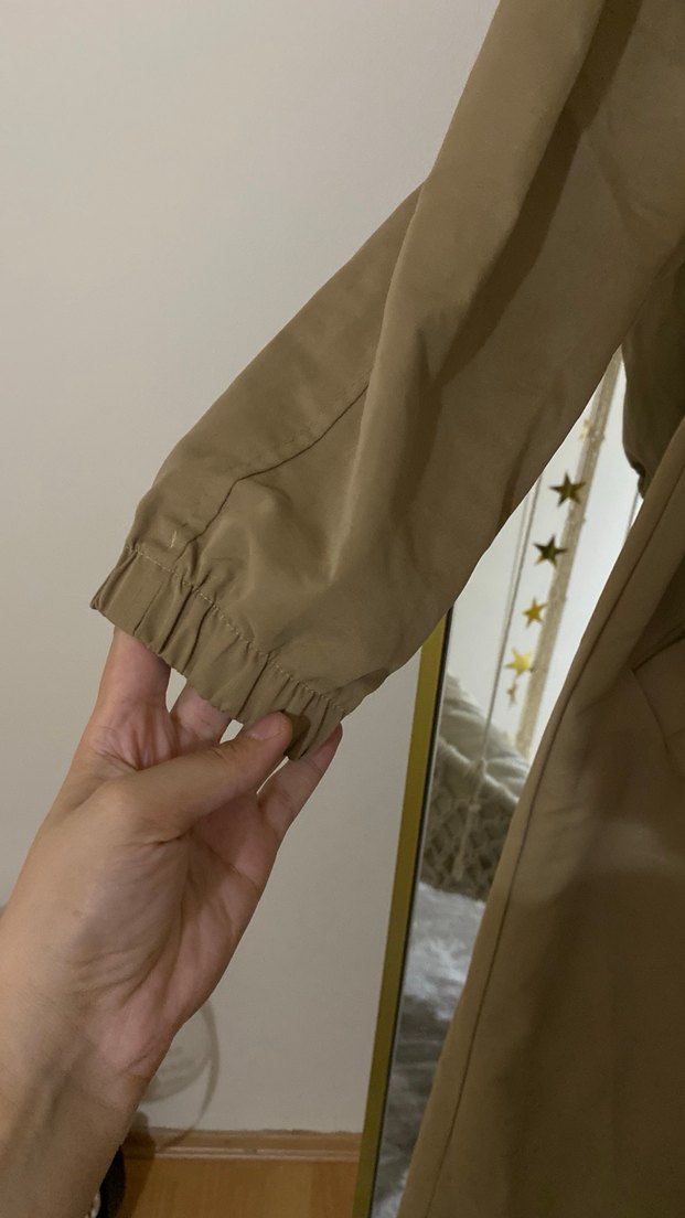 Düğmeli Bej Uzun Kadın Trençkot - Görsel 3