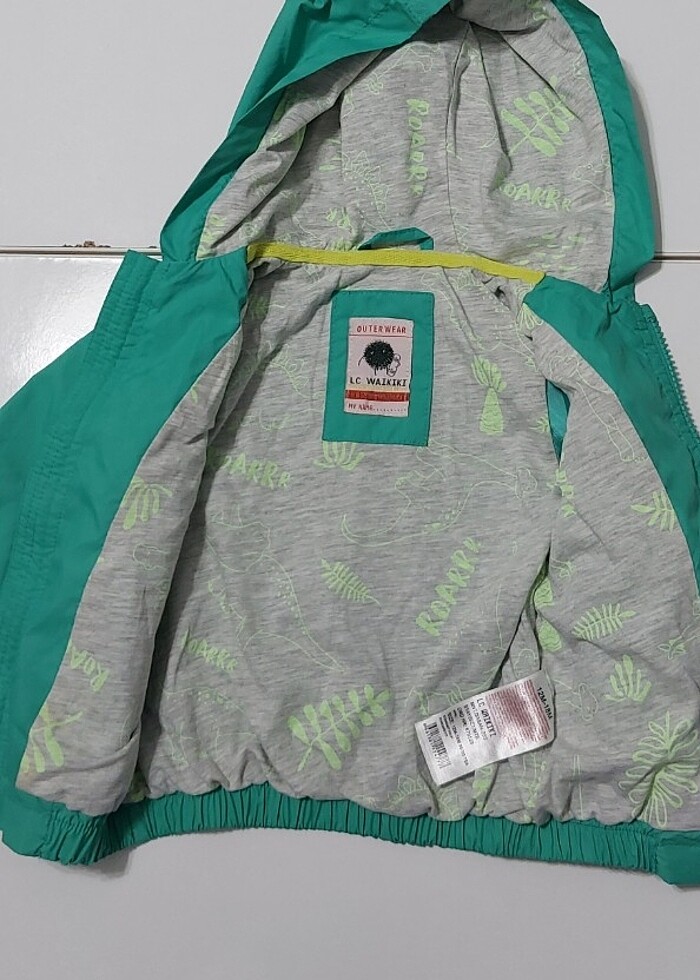 LCW Kız Bebek Yağmurluk Mont - Görsel 2