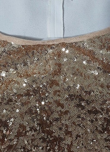 SATEN payetli sıfır kol bluz - Görsel 2