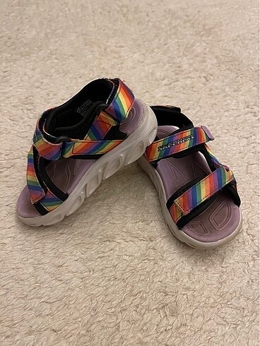 Skechers kız çocuk sandalet