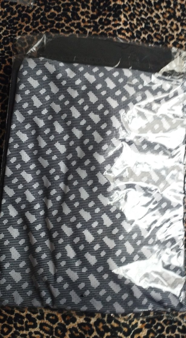 Erkek Siyah Düğmeli Polo Yaka Tişört - Görsel 4