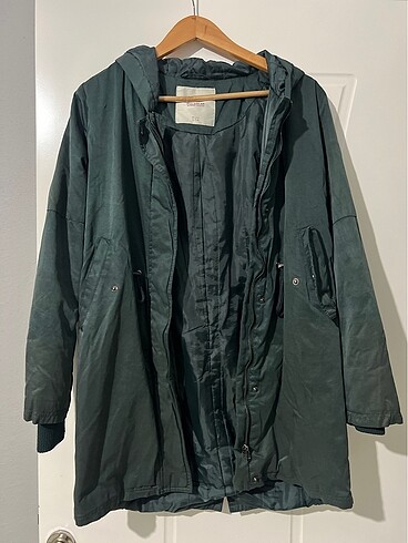 Bershka mont
