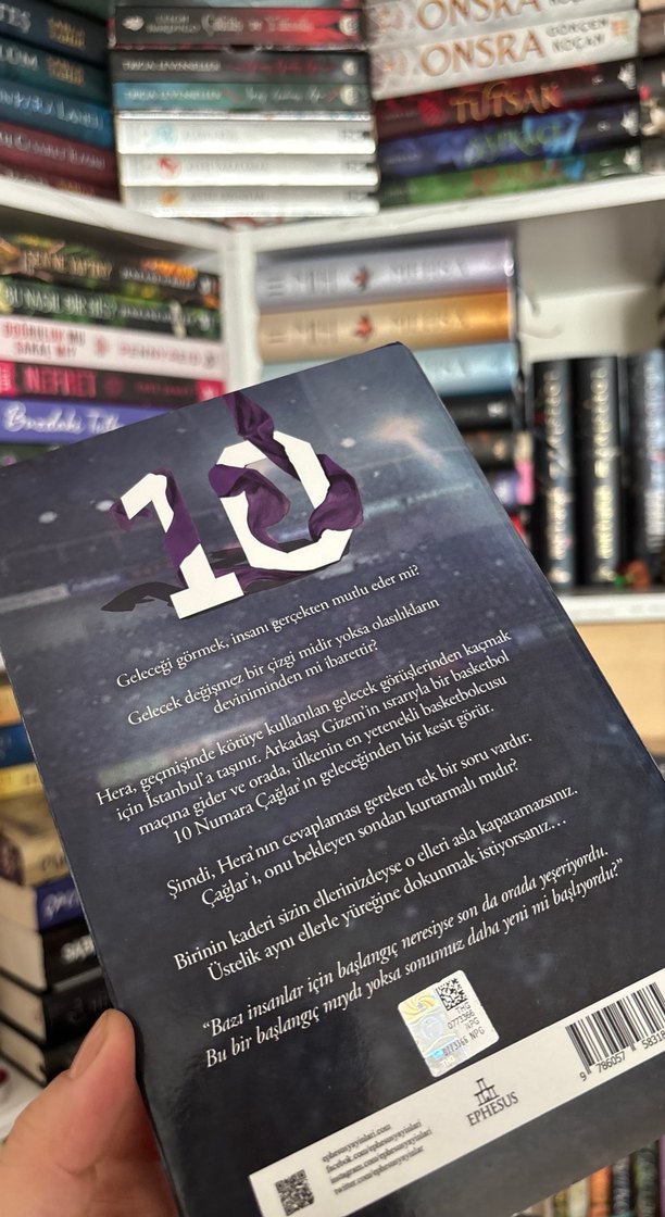 Çemberin Altında - Gamze Aydeniz - Görsel 4