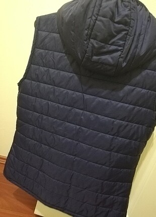 Şapkalı kolsuz lacivert rengi yelek 