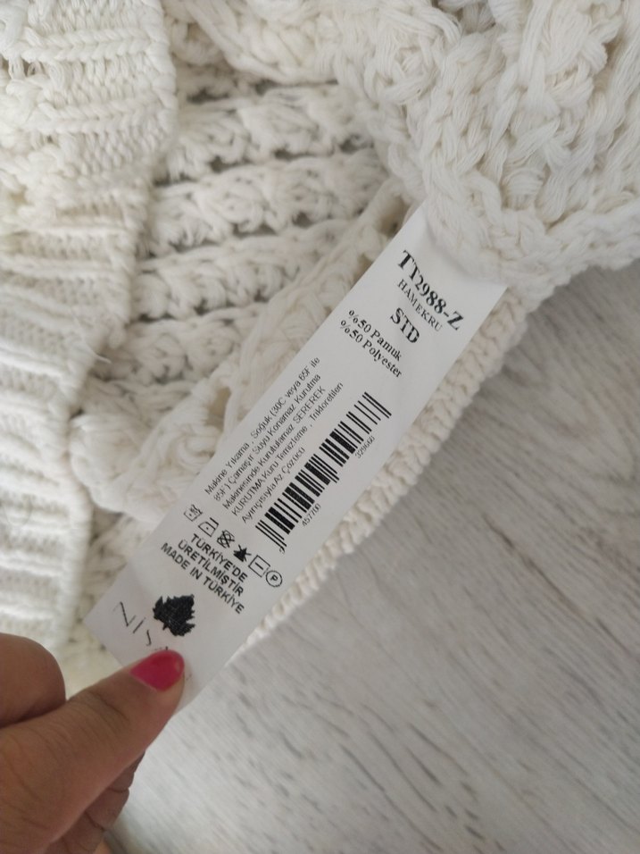 Beyaz Örgü Crop Kadın Kazak - Görsel 4