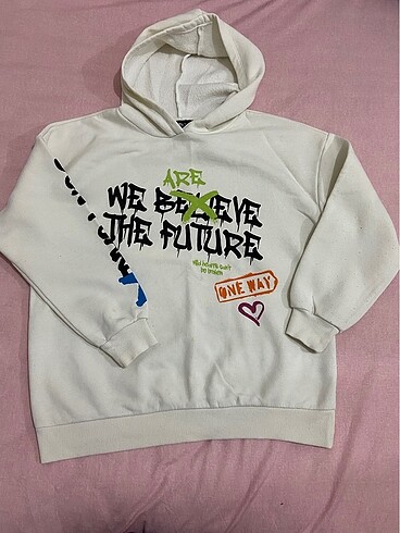 Sweatshirt