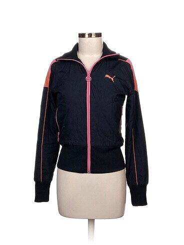 Puma Ceket %70 İndirimli.