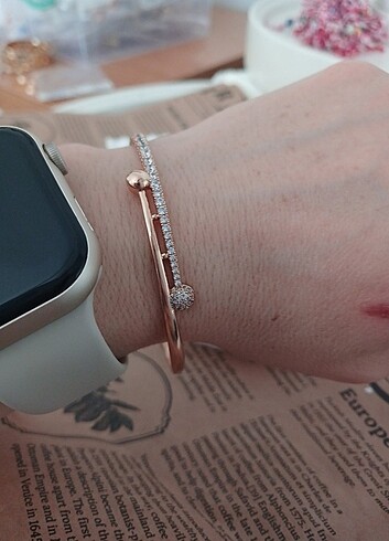 Beden Xuping rose gold kelepce