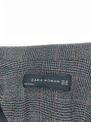 xs Beden çeşitli Renk Zara Blazer %70 İndirimli.